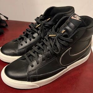 New w/o box pair of premium Nike Blazers.